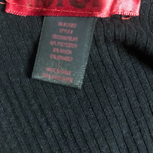 Hot Kiss - Picture 3 of 3